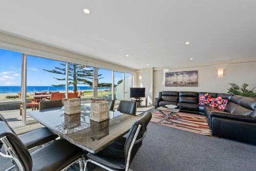 Apartamentos Pavilion Beachfront Luxury Accommodation