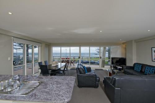 Apartamentos Pavilion Beachfront Luxury Accommodation