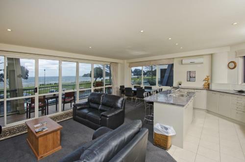 Apartamentos Pavilion Beachfront Luxury Accommodation