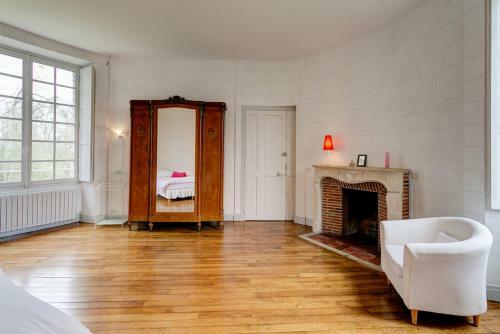 Nervaux Chateau Sleeps 28 Pool Wifi