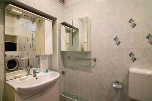 Apartamento Palais In�s Furnished Flat