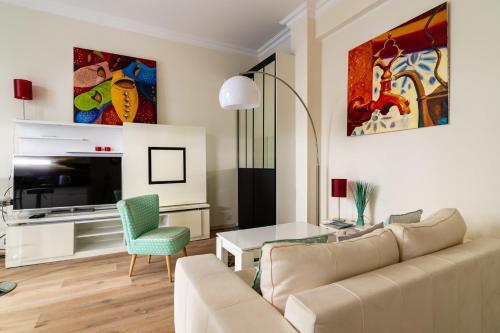Apartamento Palais In�s Furnished Flat