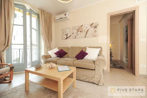 Apartamento Flower Nest - Five Stars Holiday House