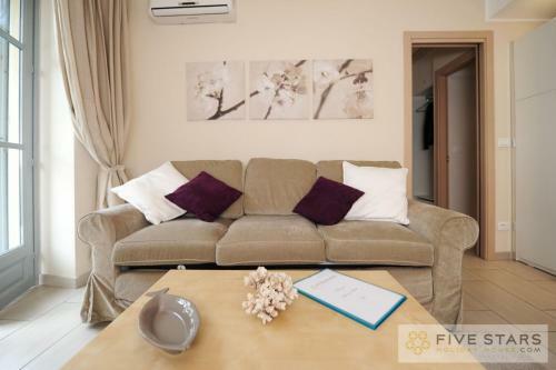 Apartamento Flower Nest - Five Stars Holiday House