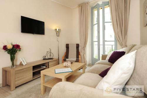 Apartamento Flower Nest - Five Stars Holiday House