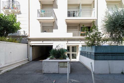 Apartamento Comfortable 1 Bdr Downtown - AC & Parking