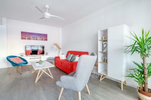 Nice Apartment At Lib�ration With Terrace