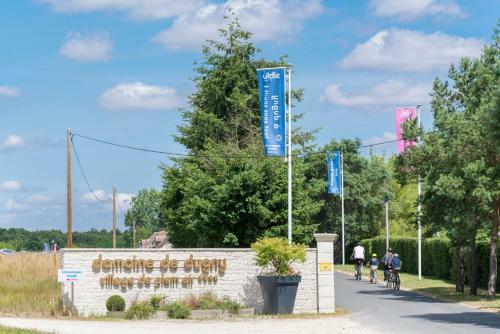 In The Loire Valley, Mobile Homes From Owners Selected To Accommodate You