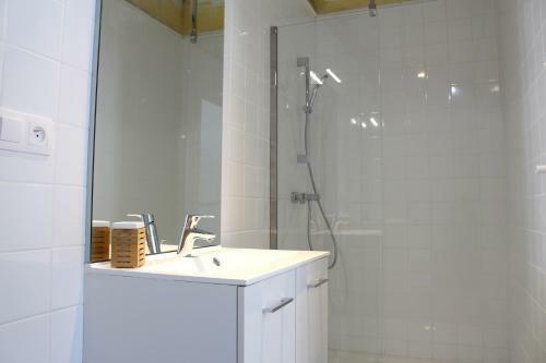 Apartment With One Bedroom In Orcival With Enclosed Garden