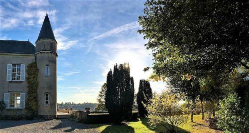 Bed & Breakfast Ch�teau Haute Roche