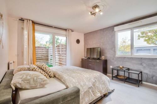 Chic Apart With Terrace And Parking