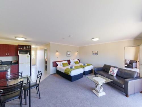 Avenue Motor Lodge