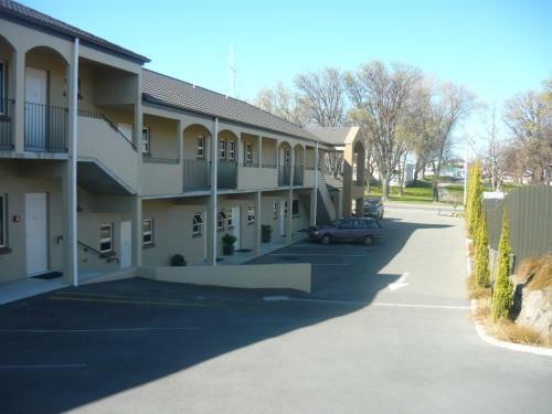 Avenue Motor Lodge