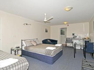 Gateway Motor Inn