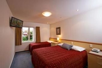 Motel Birchwood Manor