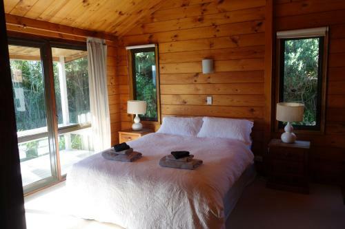 Hostal Kennedy Point Vineyard Guest House