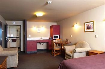 Balmoral Lodge Motel