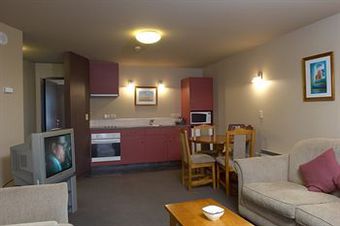 Balmoral Lodge Motel