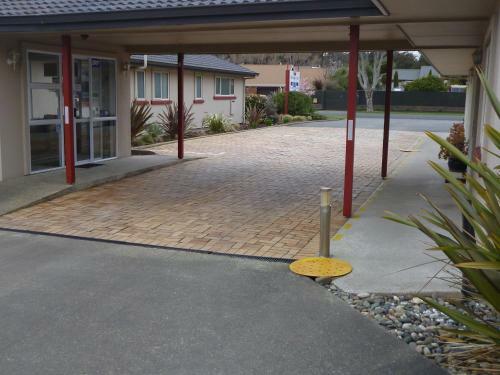 Heritage Court Motel
