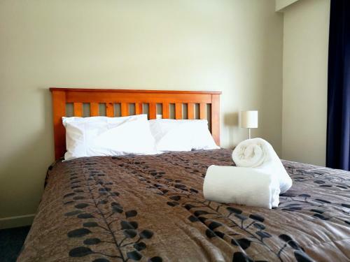 45 On Avenal Motel
