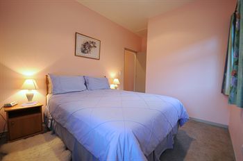 Willowbrook B&B And Cottages