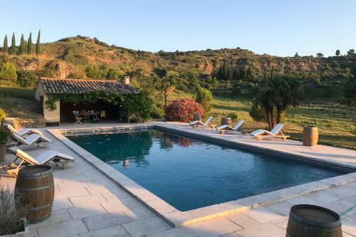Palaja Villa Sleeps 22 With Pool