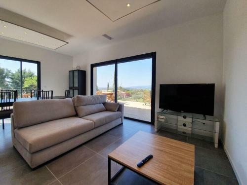 Spacious Holiday Home In Oupia With Private Pool