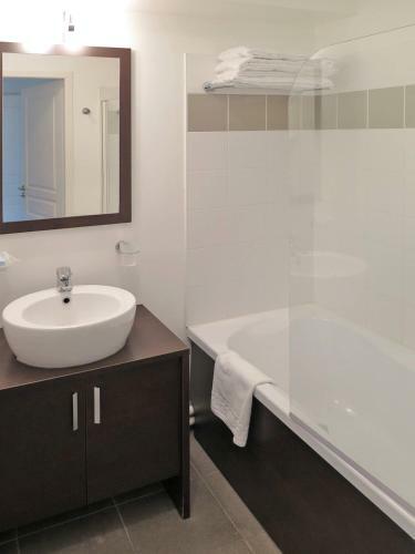 Apartment Les Cottages Du Lac - Pns211