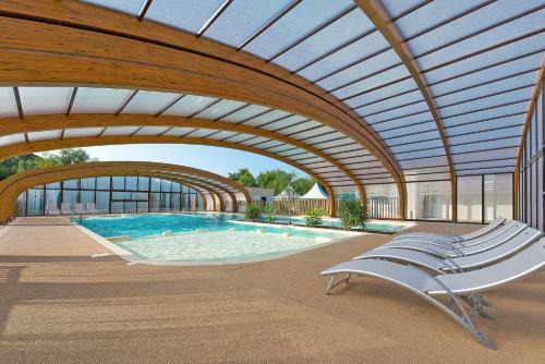 Holiday Home Les Cottages Du Lac - Pns214