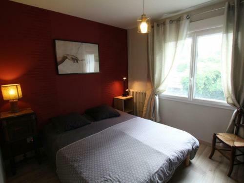 G�te Pau, 4 Pi�ces, 5 Personnes - Fr-1-384-783