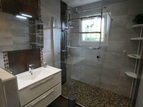 G�te Pau, 4 Pi�ces, 5 Personnes - Fr-1-384-783