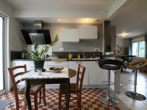 G�te Pau, 4 Pi�ces, 5 Personnes - Fr-1-384-783