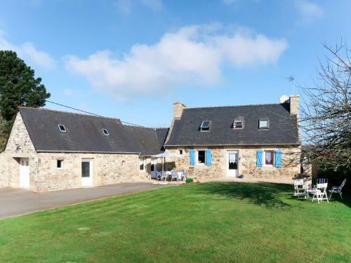 Holiday Home Saint Gonval - Ppb104
