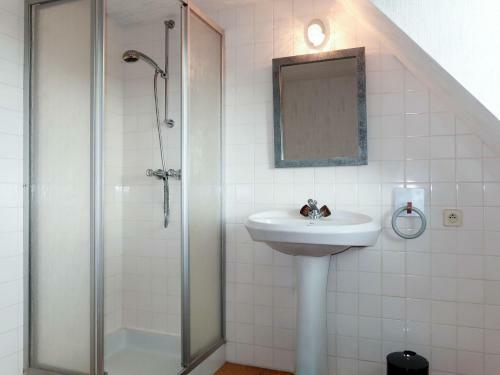 Holiday Home Les Volets Rouges - Peu101