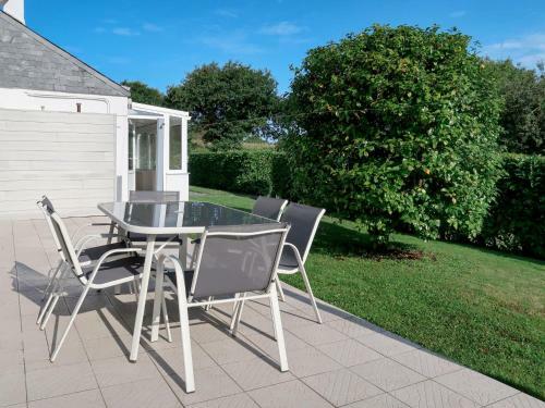 Holiday Home Les Volets Rouges - Peu101