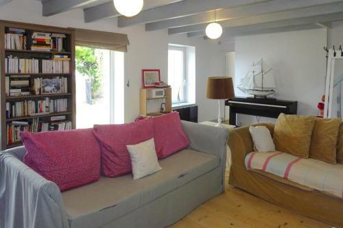 Holiday Home Plougasnou - Bre05108j-f