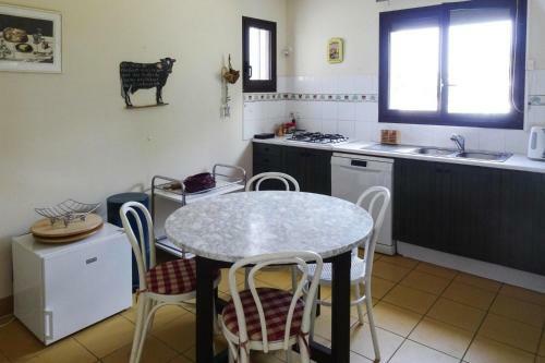 Holiday Home Plougasnou - Bre05106h-f