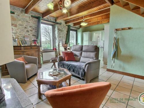 G�te Ploubazlanec, 3 Pi�ces, 4 Personnes - Fr-1-536-105