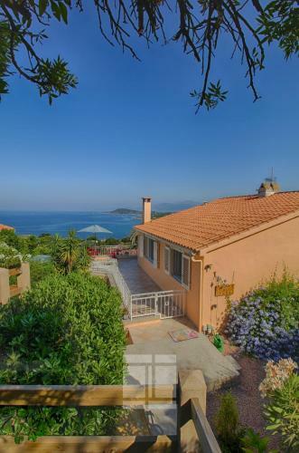 Villa Chjar' Di Luna