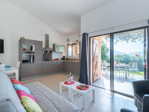 Holiday Home Santa Giulia Palace
