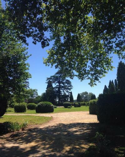 Ch�teau De Poudenas