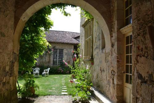 Ch�teau De Poudenas