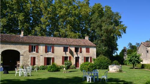 Ch�teau De Poudenas