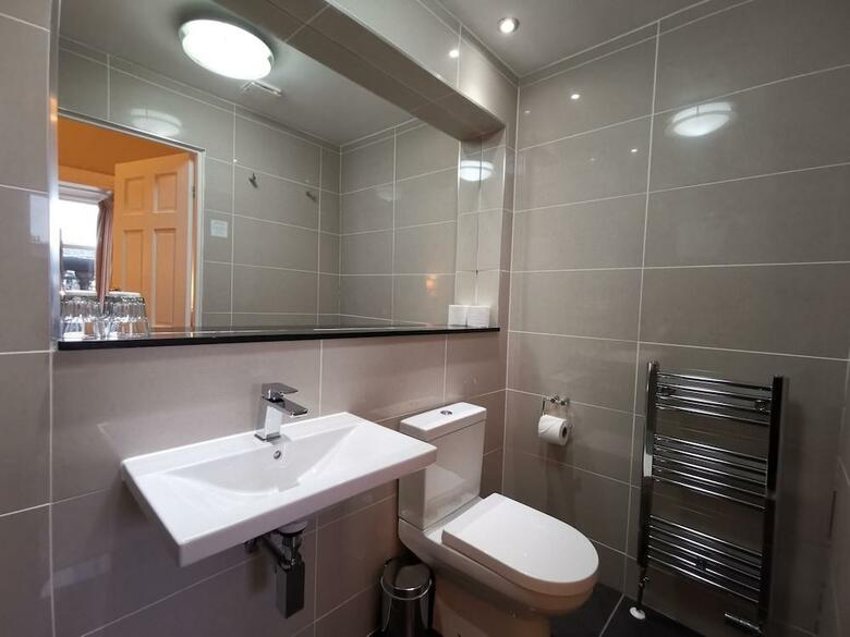 Lairg Hotel