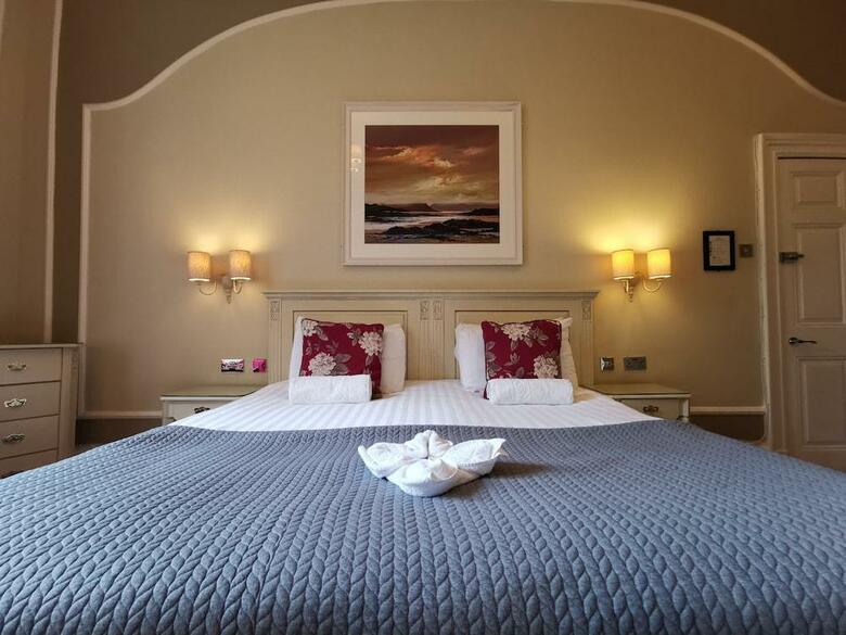 Lairg Hotel