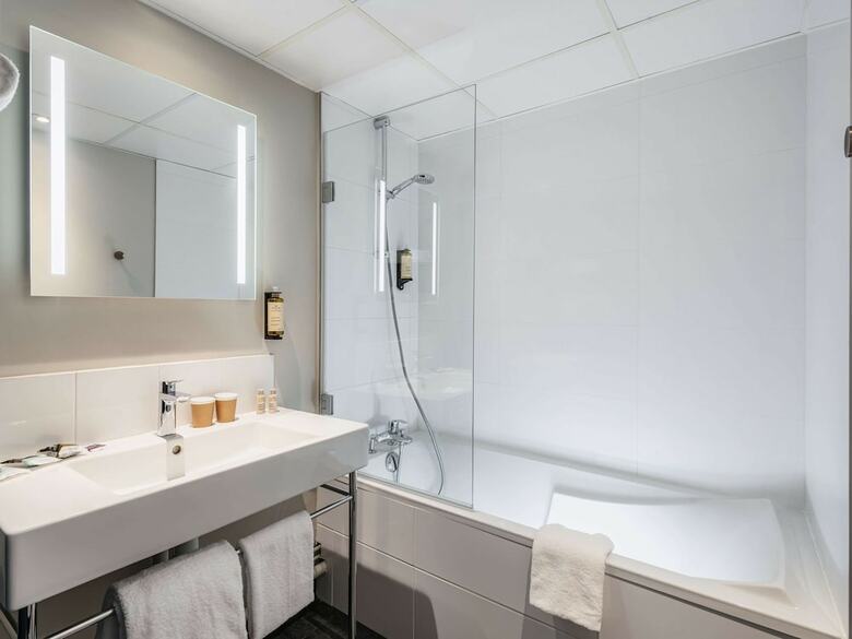Hotel Mercure Paris Montparnasse Pasteur