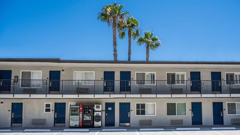 Hotel Anaheim Rodeway Inn & Suites