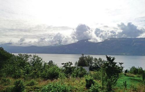 Holiday Home Varalds�y Gjuvsland