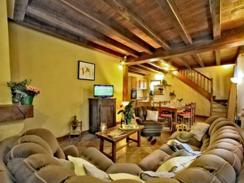 G�te Proissans, 4 Pi�ces, 7 Personnes - Fr-1-616-124