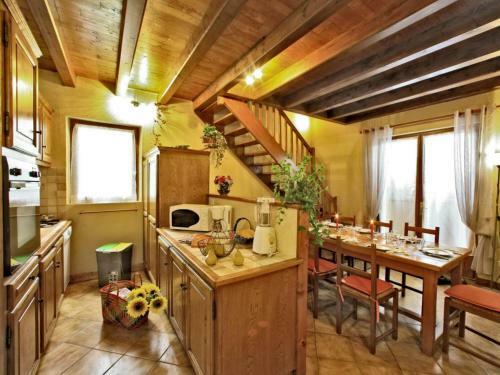 G�te Proissans, 4 Pi�ces, 7 Personnes - Fr-1-616-124
